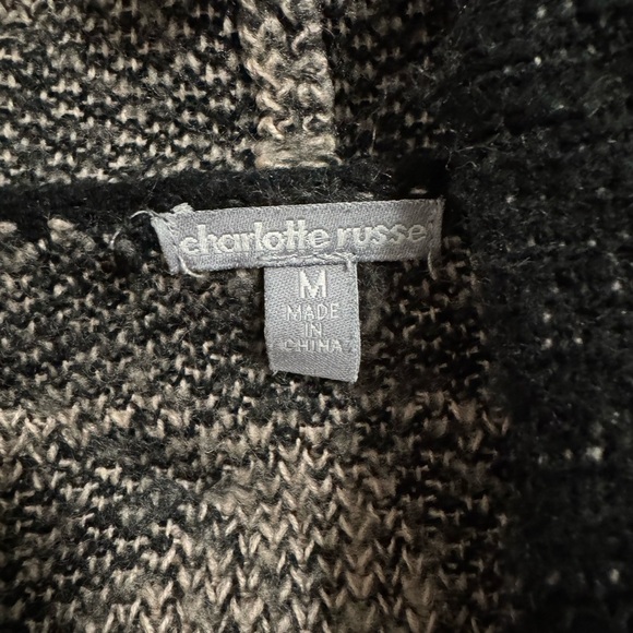 Charlotte Russe Black and Cream Patterned Cardigan - Picture 3 of 3